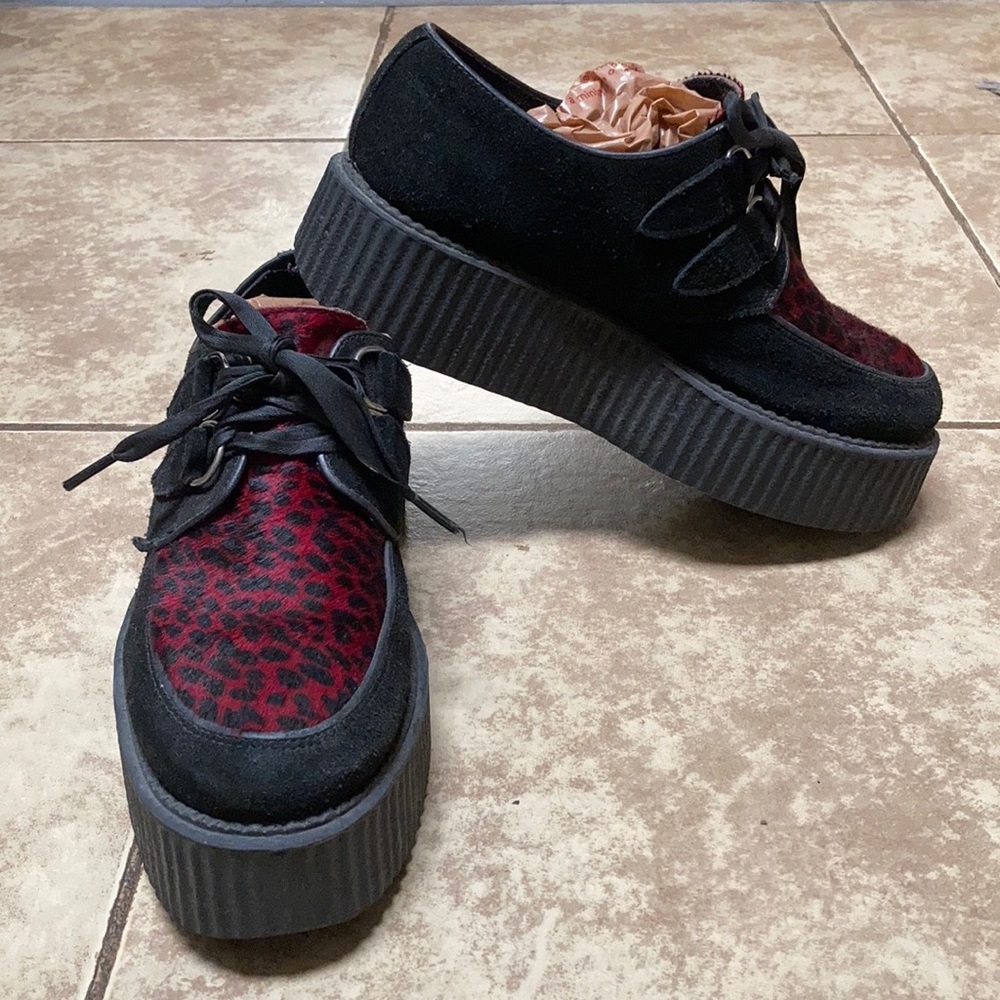 Underground England Wulfurn Creeper Red Leopard